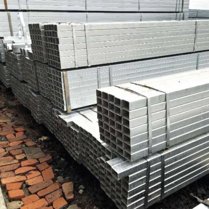 Труба профильная квадратная 15х15х2 мм 6 м